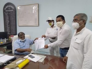 अखिल भारतीय उद्योग व्यापार मंडल ने जिलाधिकारी को सौंपा ज्ञापन 1 IMG 20210707 WA0003